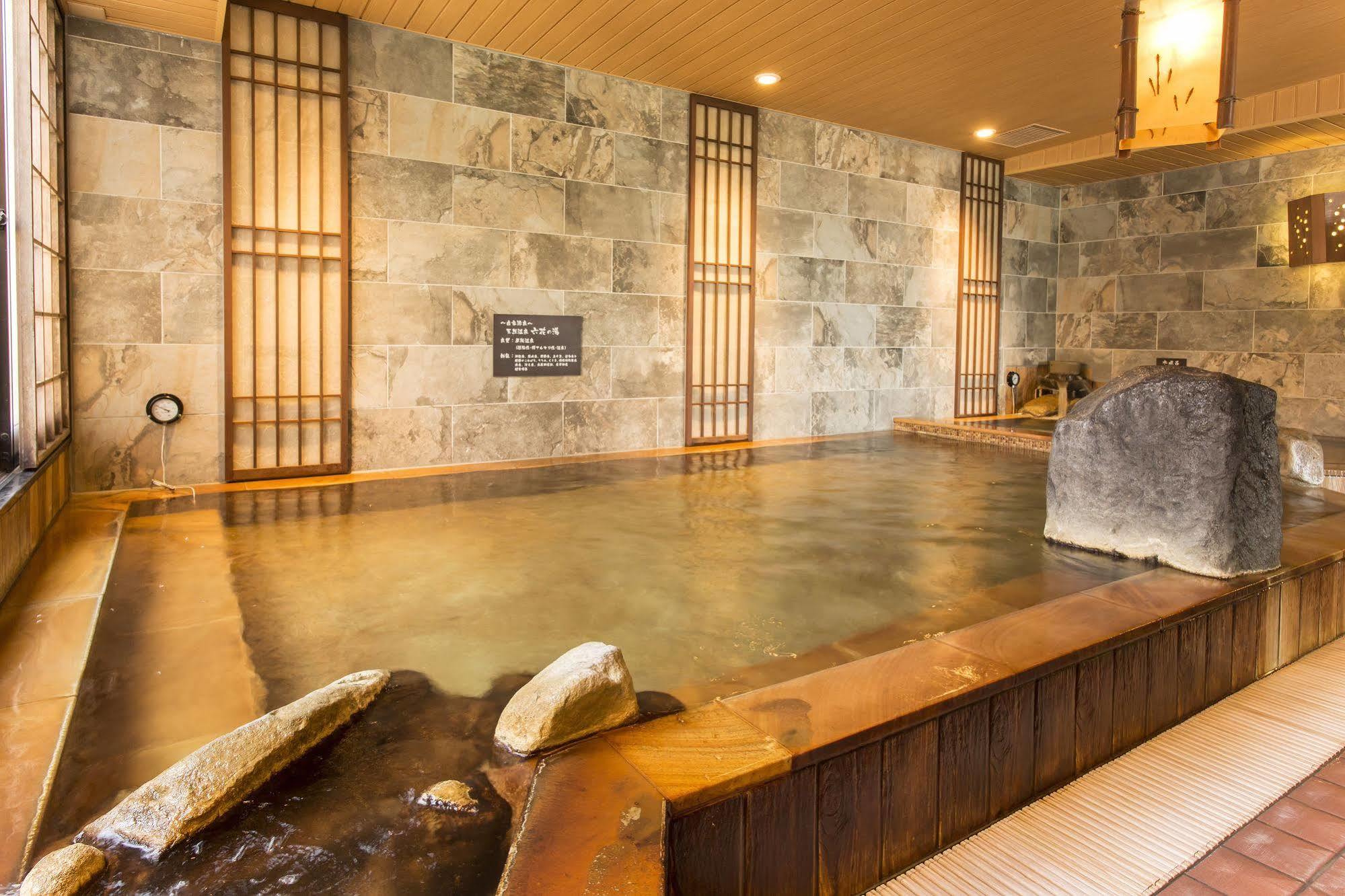 Dormy Inn Kumamoto Natural Hot Spring Buitenkant foto